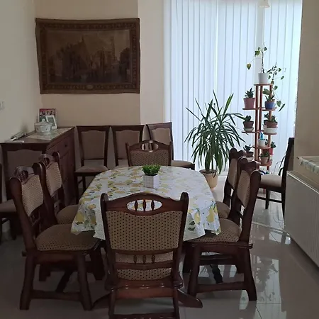 D&d Apartment